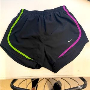 NIKE DRI-FIT SHORTS